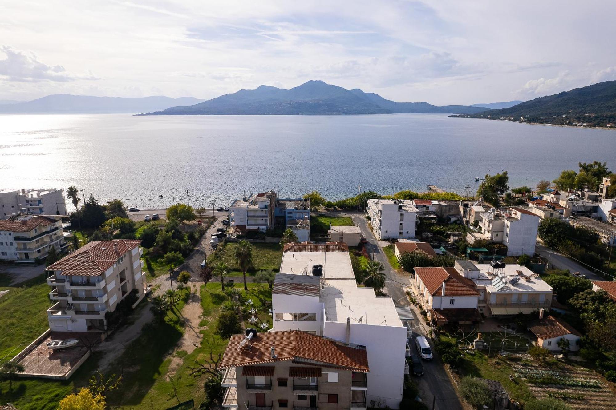Zoe Seaside Apartment Loutra Edipsou  Exterior photo
